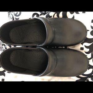 Dansko professional new sz 38 wide